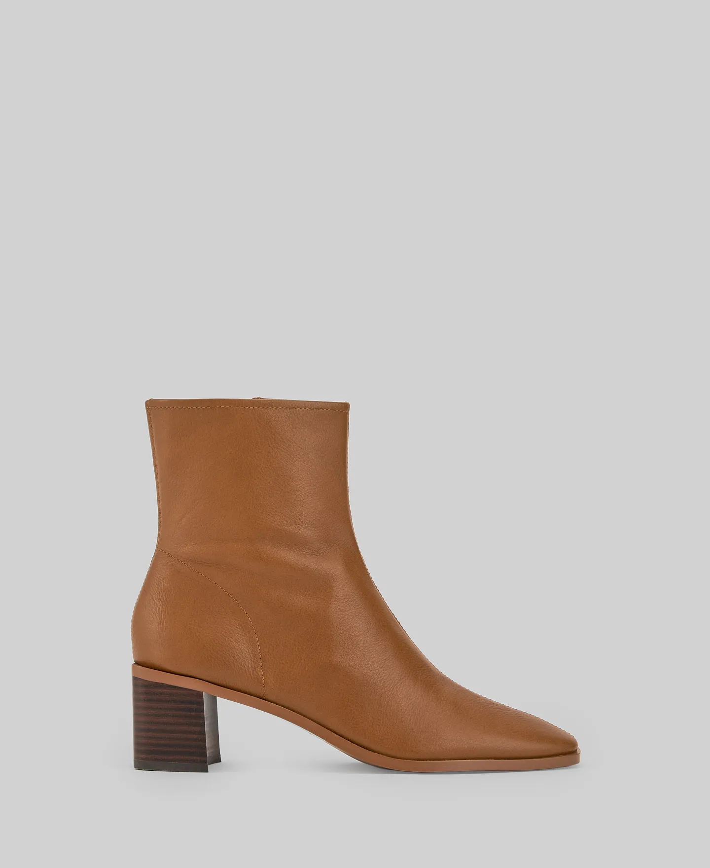 Camel leather heeled boots woman
