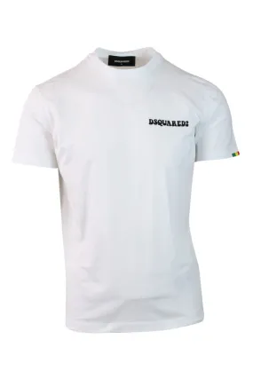 Camiseta blanca con minilogo
