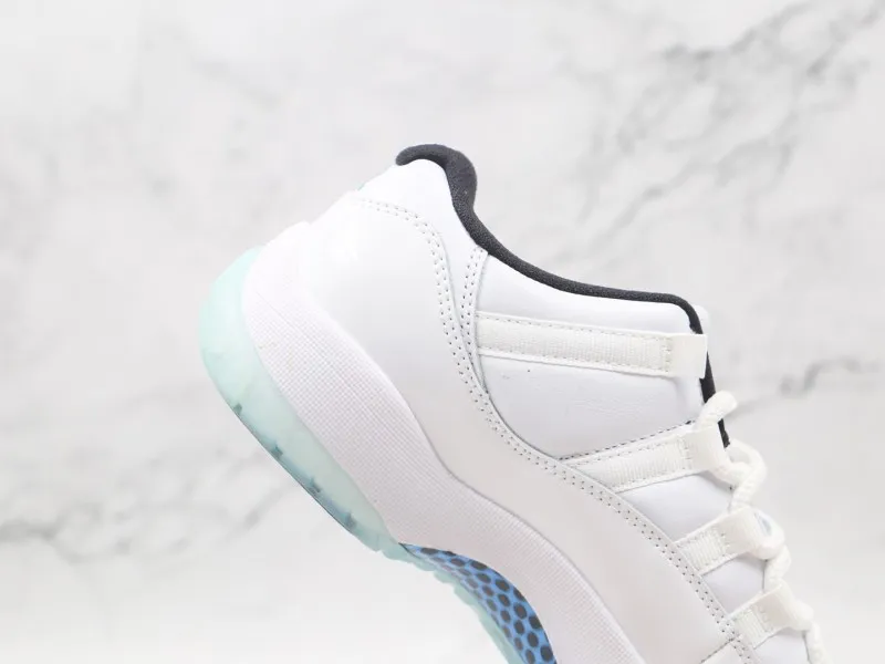 Nike Air Jordan 11 Low Modelo 109M